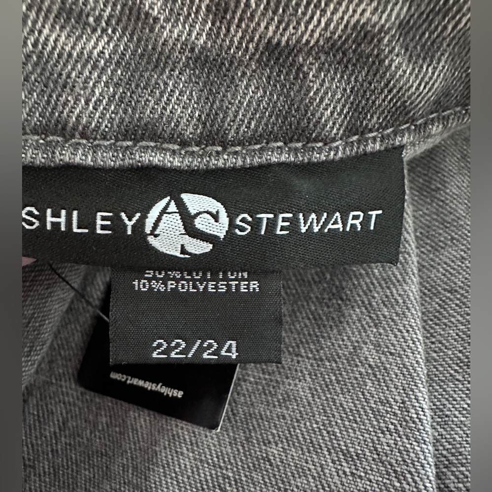 NWT Ashley Stewart Women’s Stonewashed Gray Swingback Jean Jacket size 22/24 - Picture 7 of 9